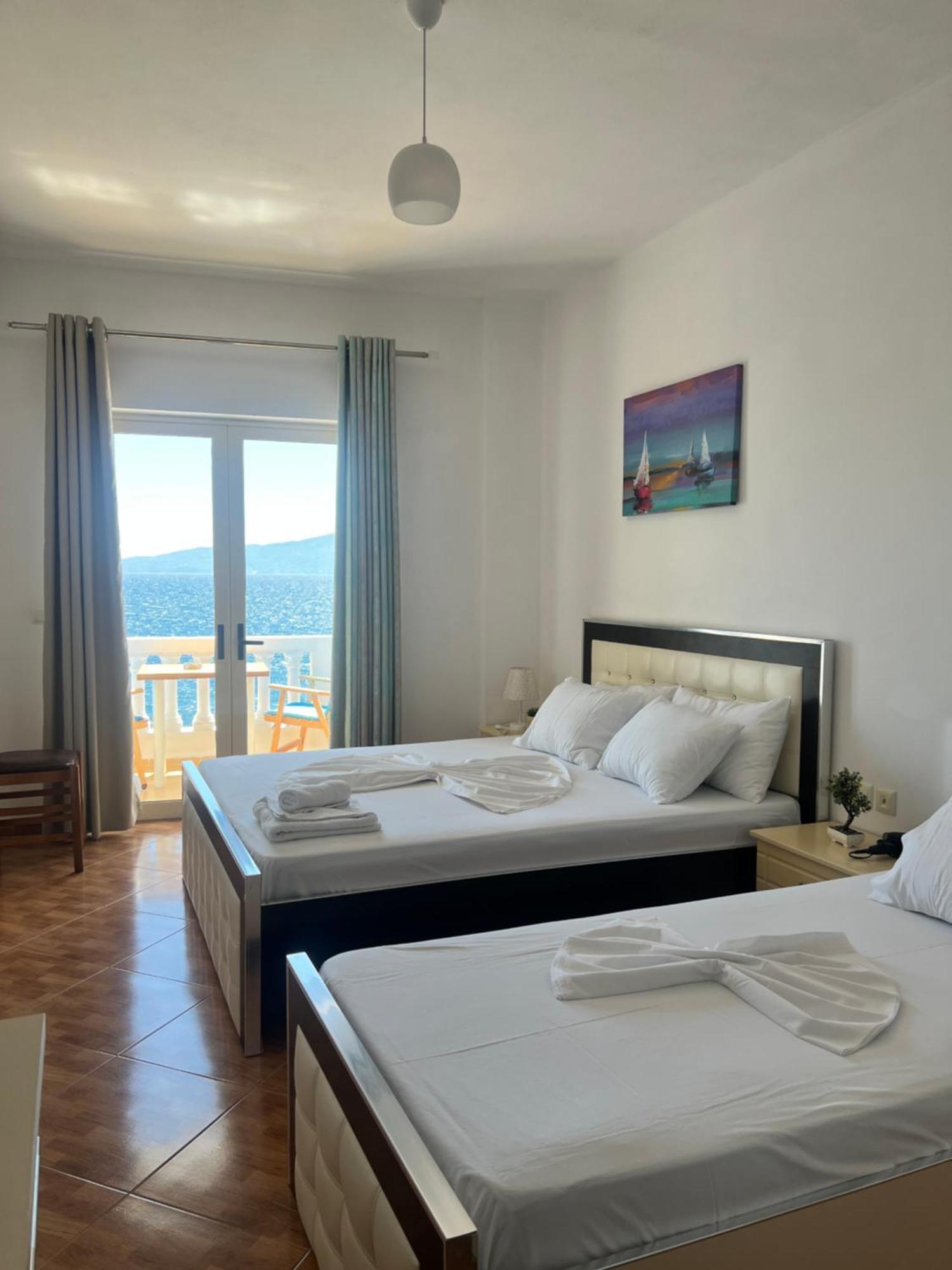 Bed and Breakfast Rock Star-Pllakat Саранда Экстерьер фото